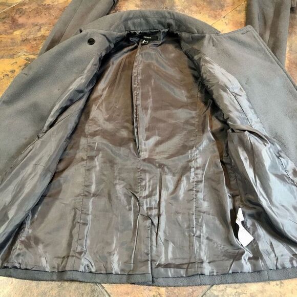 Forever 21 Women’s Gray Pea Coat Size Small - Picture 9 of 12